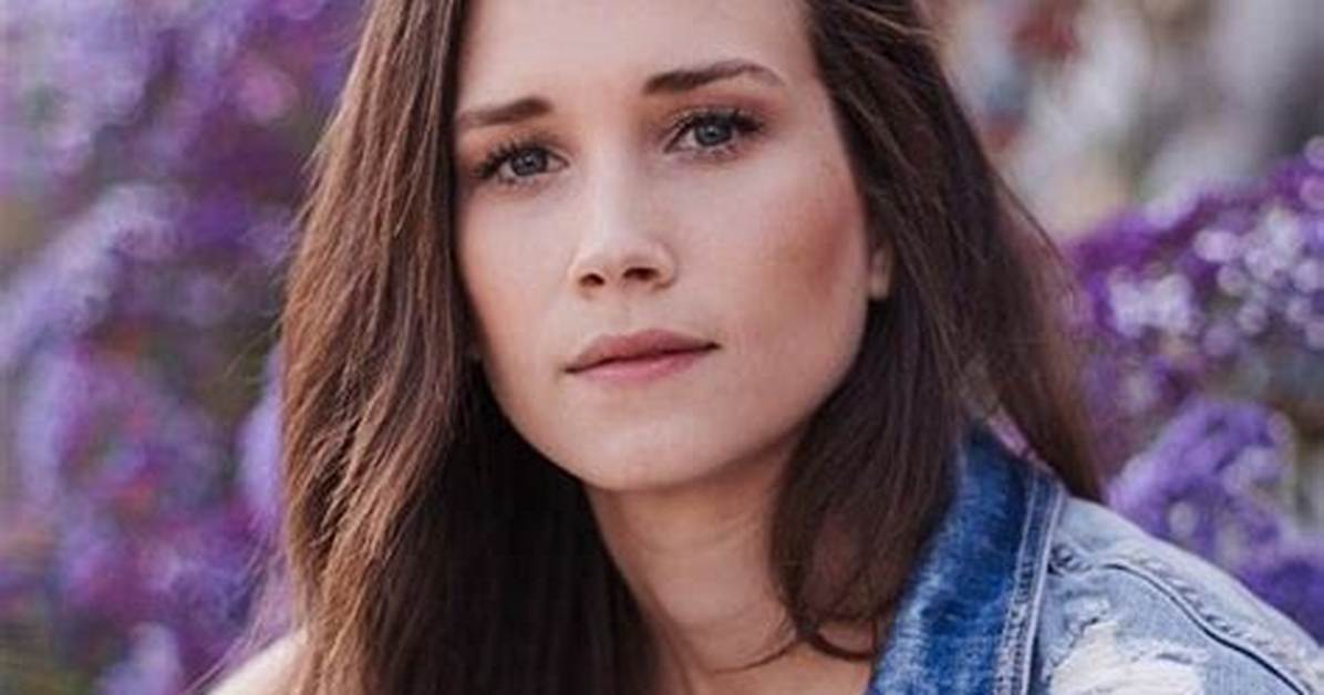 All About Shannon Beveridge I Age, Net Worth, Relationship, Career