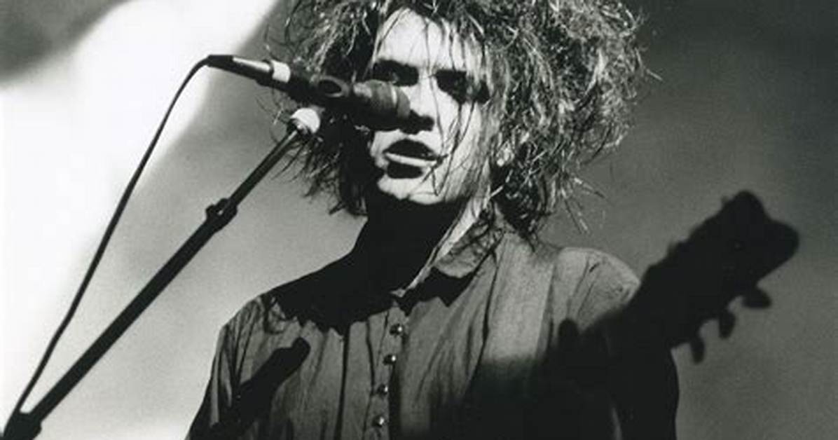How Rich Is Robert Smith from the Cure? Celebrity |