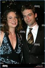 Is Robin Weigert Married? Explore Her Biography