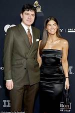 The Scoop on Kaitlan Collins' Romantic Life: Unveiling Her Past and Present Relationships
