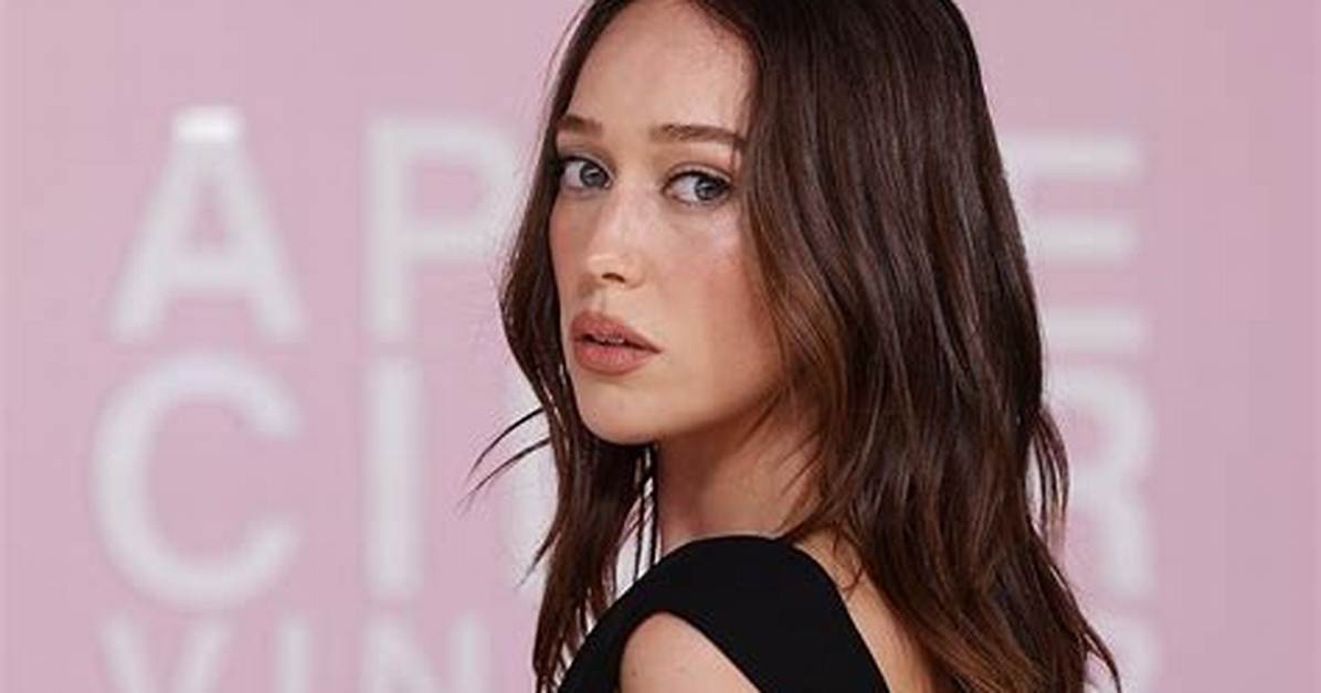 The Ultimate Guide to Alycia Debnam Carey's Relationships