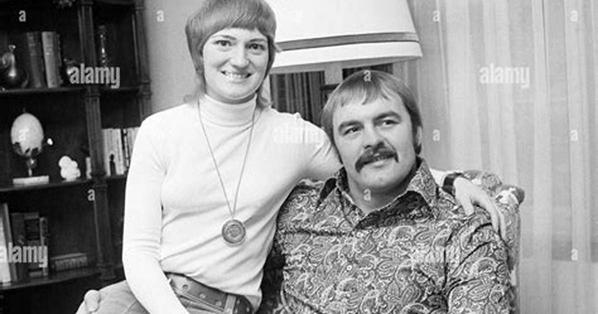 Who Is Dick Butkus Wife Helen Essenberg? ·