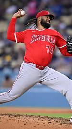 Why Does Kenley Jansen Hip Twitch? Pitching Motion Amid Surgery -Everything to Know